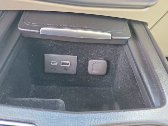 Used 2019 Cadillac XT4 Luxury image 27