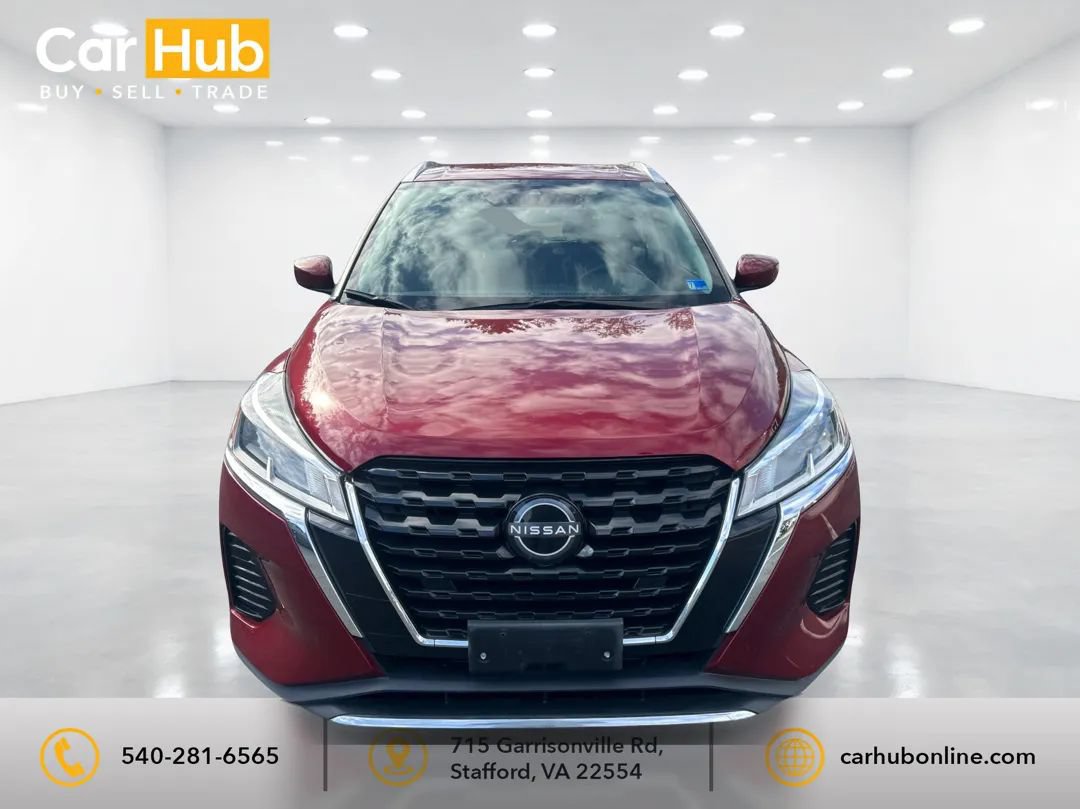 Used 2023 Nissan Kicks SV FWD image 2