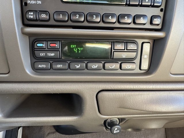 Used 2003 Ford Excursion Limited image 28