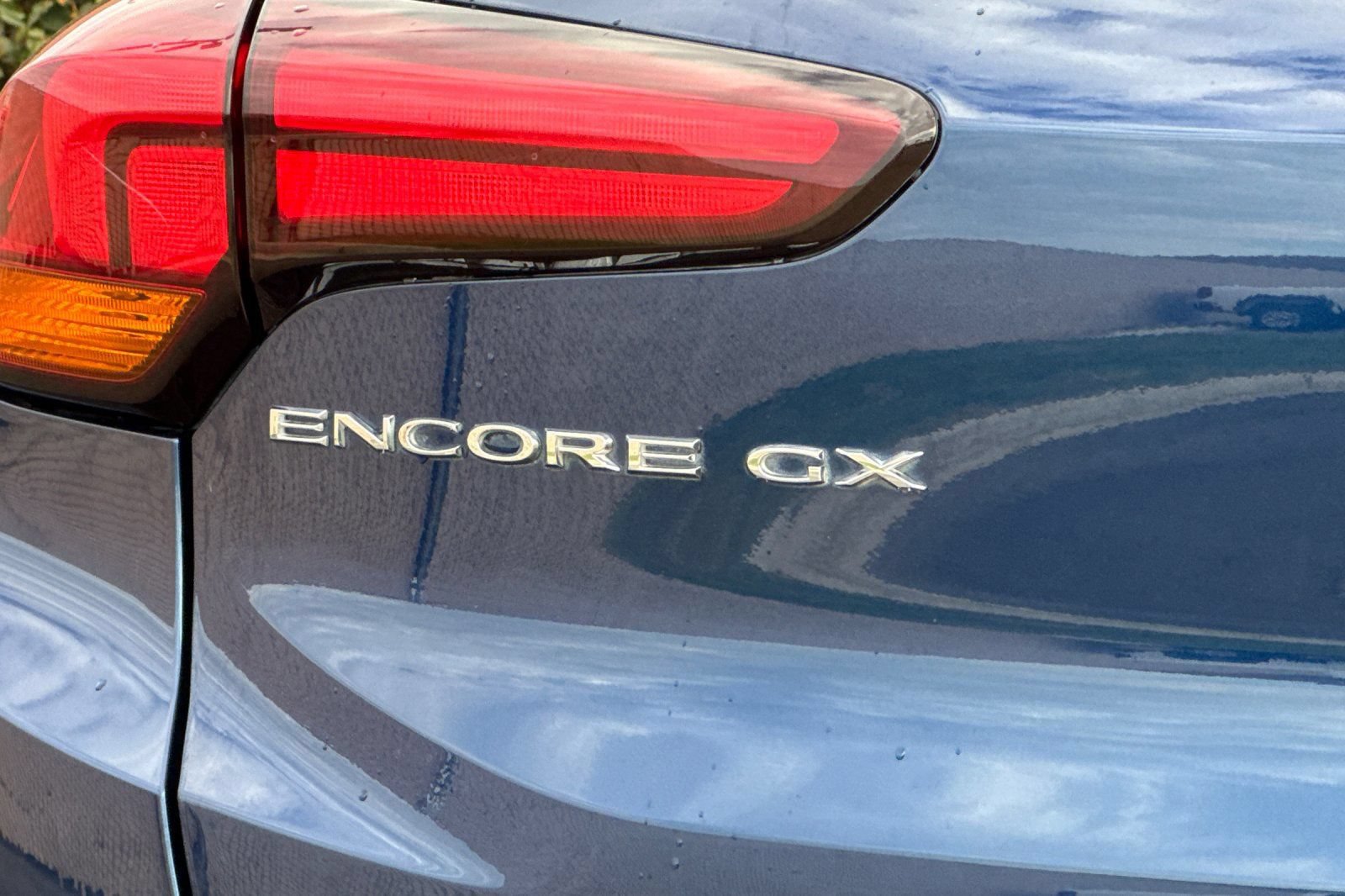 Certified 2023 Buick Encore GX Preferred FWD image 28