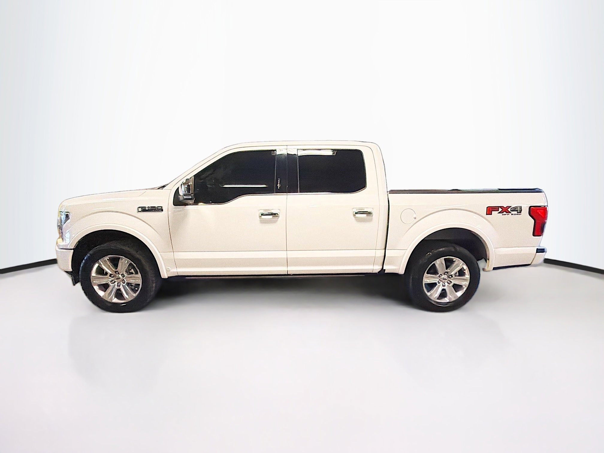Used 2020 Ford F150 Platinum w/ Equipment Group 701A Luxury image 4