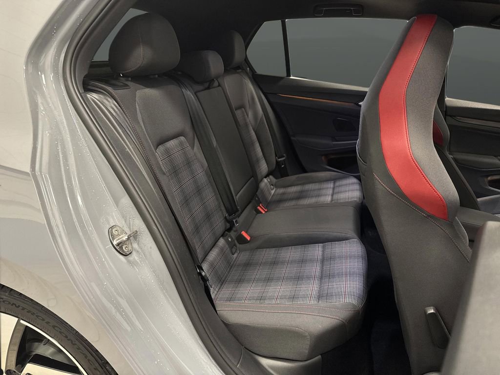 Used 2022 Volkswagen GTI SE image 31