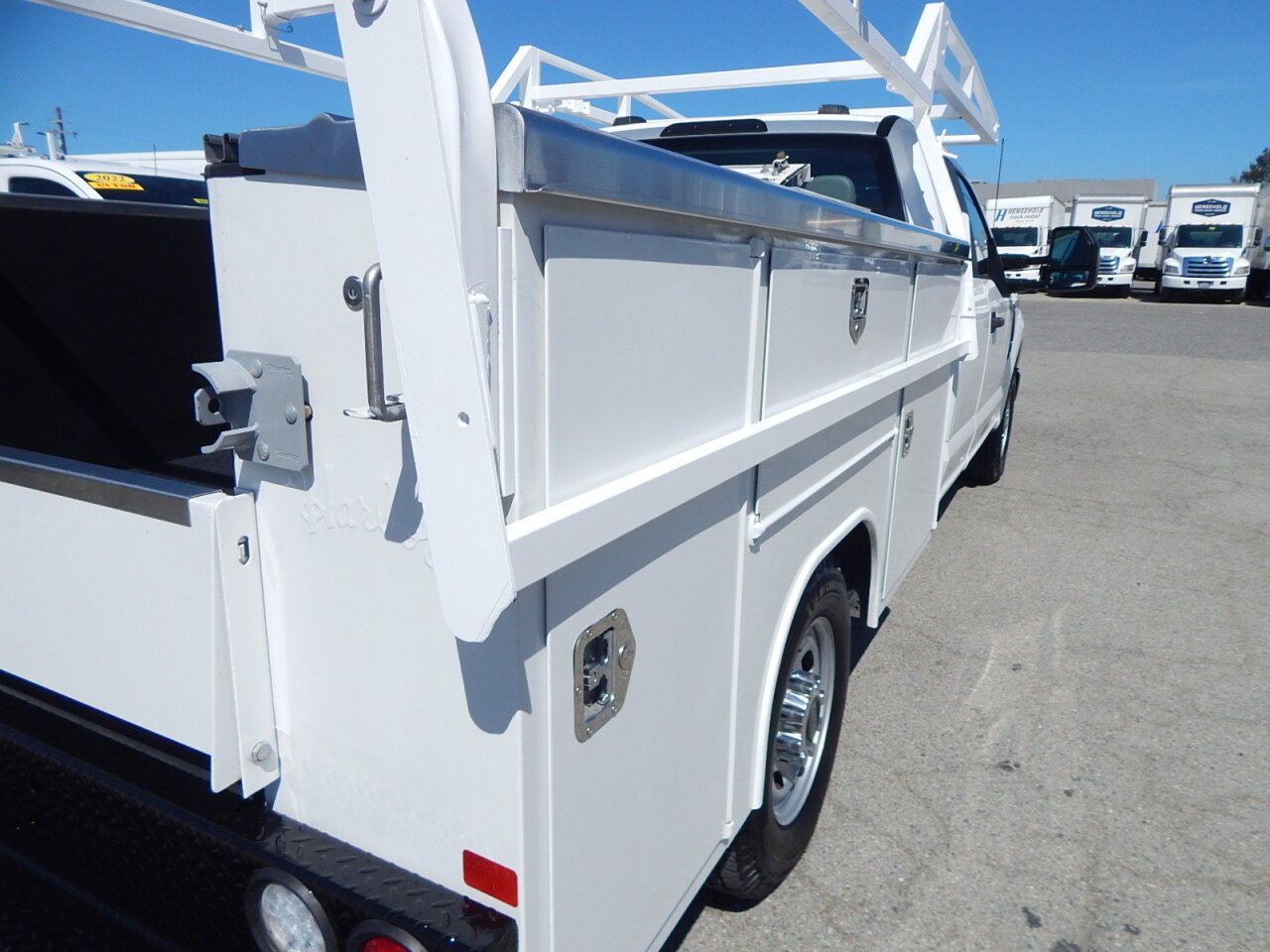 Used 2021 Ford F350 XL w/ Power Equipment Group RWD image 17