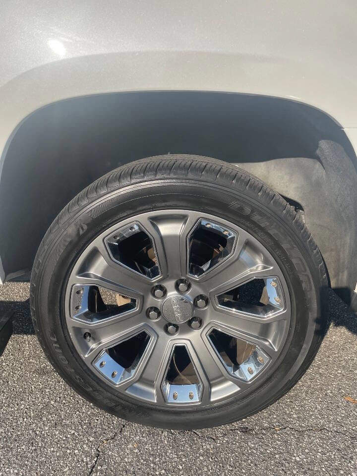 Used 2017 GMC Yukon XL Denali w/ Open Road Package image 39