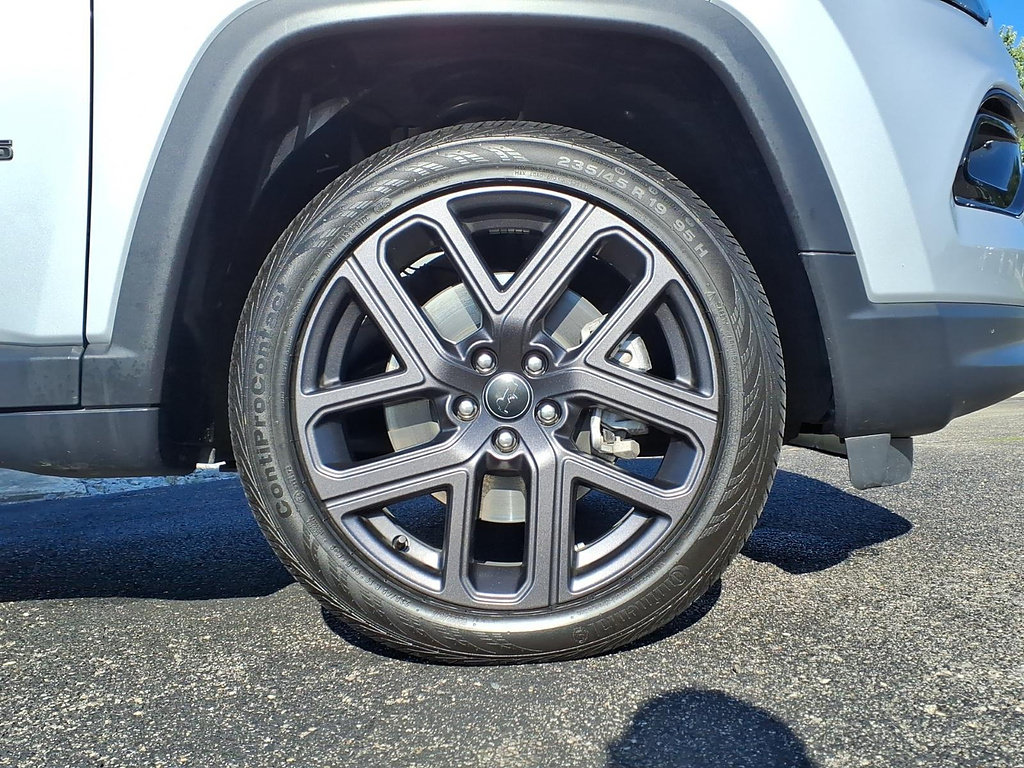 Used 2026 Jeep Compass Limited AWD/4WD image 9
