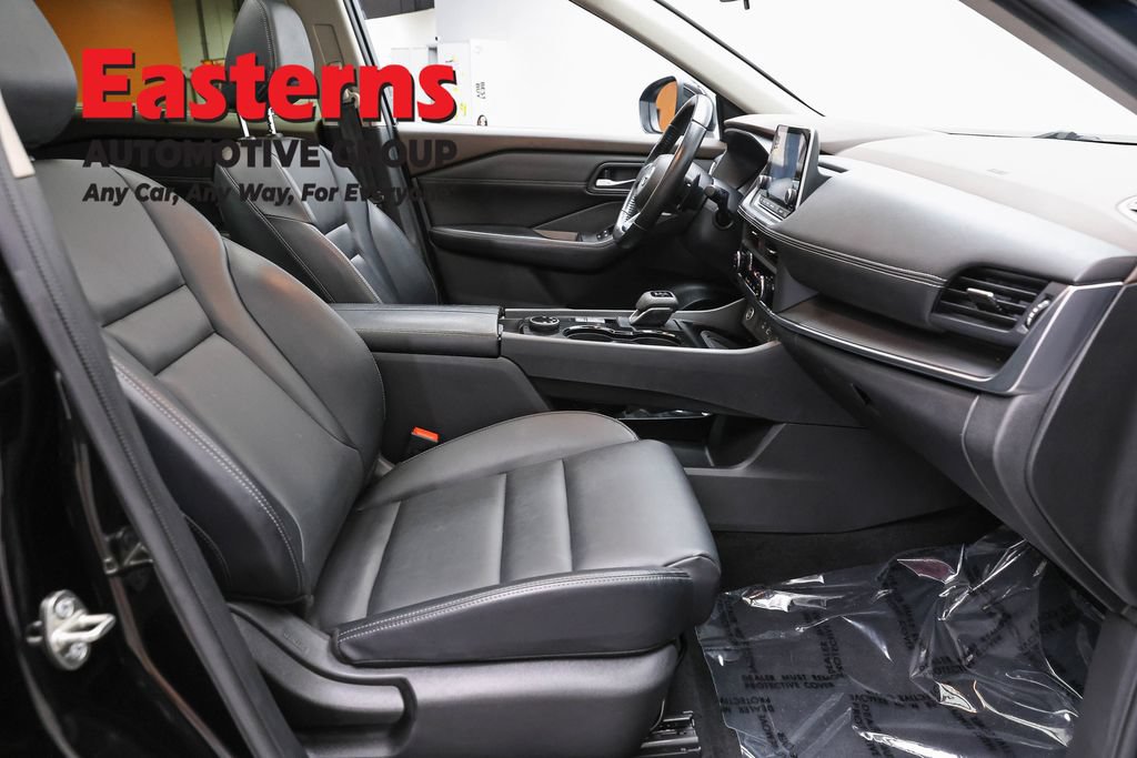 Used 2023 Nissan Rogue SV w/ SV Premium B Package AWD/4WD image 25