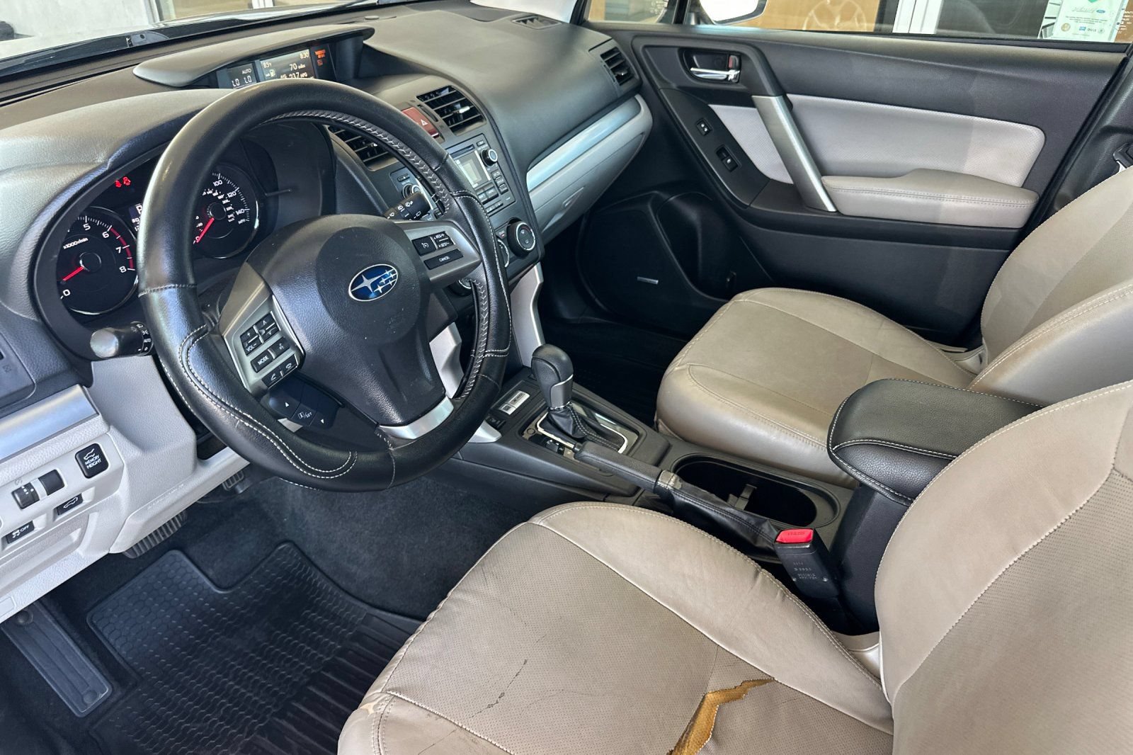 Used 2015 Subaru Forester 2.5i Touring w/ Popular Package #2 AWD/4WD image 9