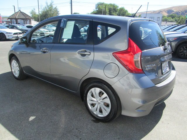 Used 2017 Nissan Versa Note SV FWD image 4