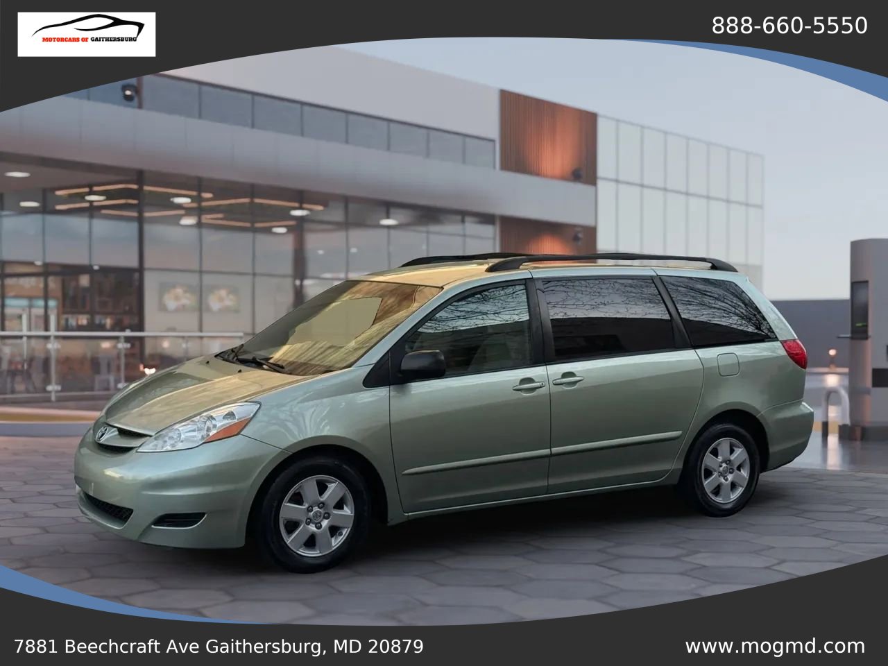 Used 2010 Toyota Sienna LE FWD image 3