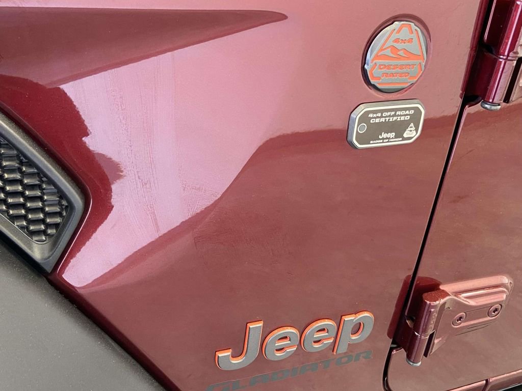Used 2021 Jeep Gladiator Mojave AWD/4WD image 11