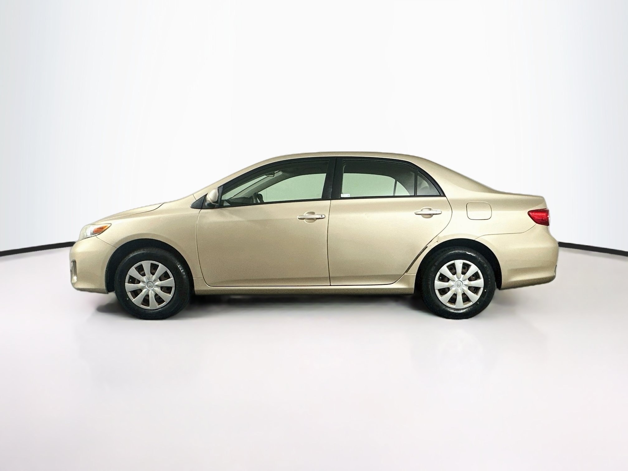 Used 2011 Toyota Corolla LE FWD image 4