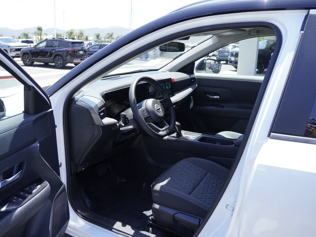 New 2026 Nissan Kicks SV FWD image 22