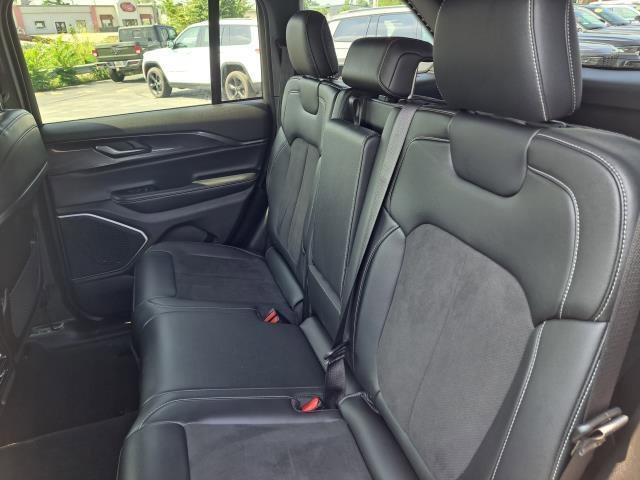 Used 2022 Jeep Grand Cherokee Altitude image 19