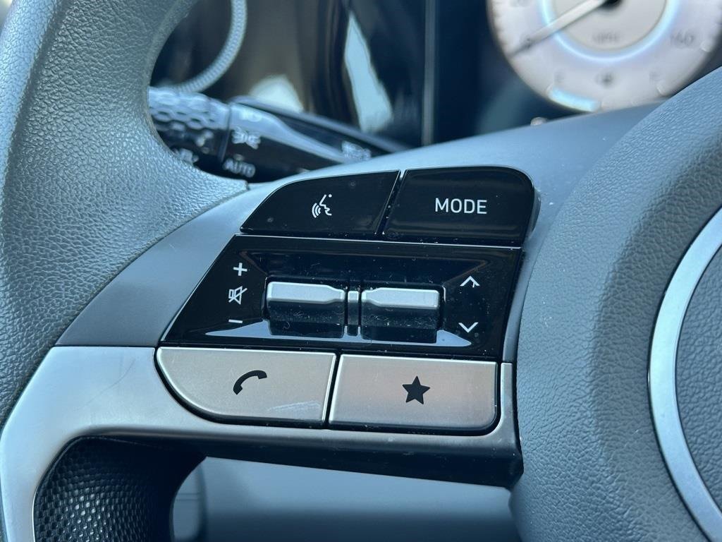 Used 2024 Hyundai Elantra SEL image 19