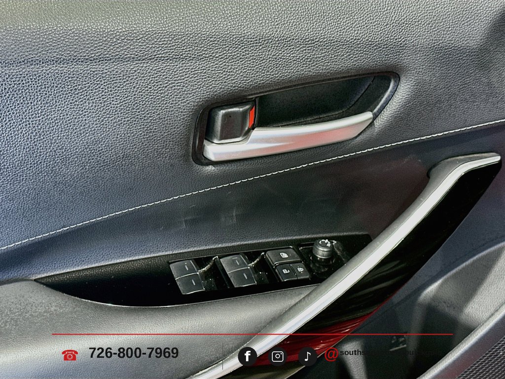 Used 2025 Toyota Corolla XSE FWD image 18