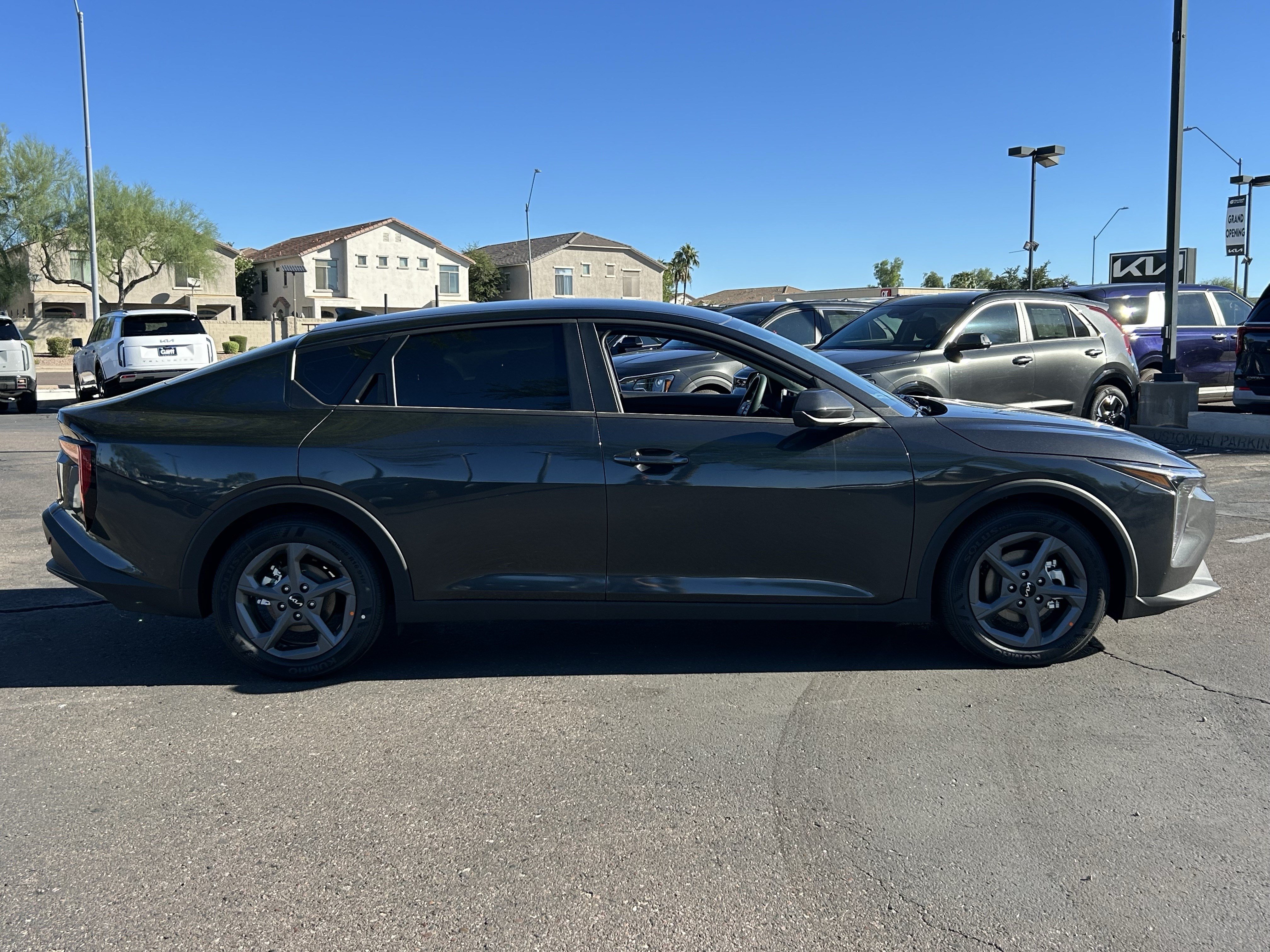 New 2026 Kia K4 FWD image 2