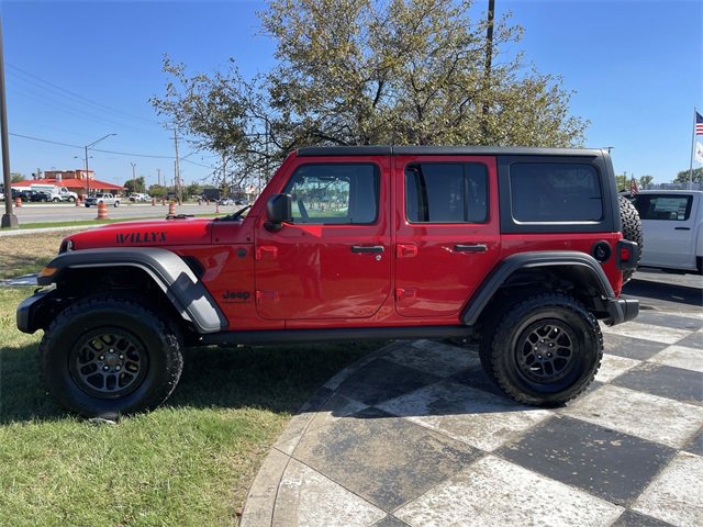 Used 2023 Jeep Wrangler Willys image 4