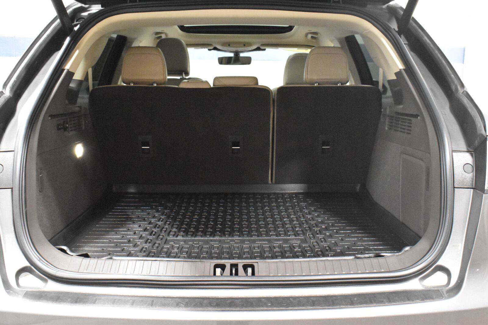 Used 2023 Lincoln Nautilus Reserve AWD/4WD image 24