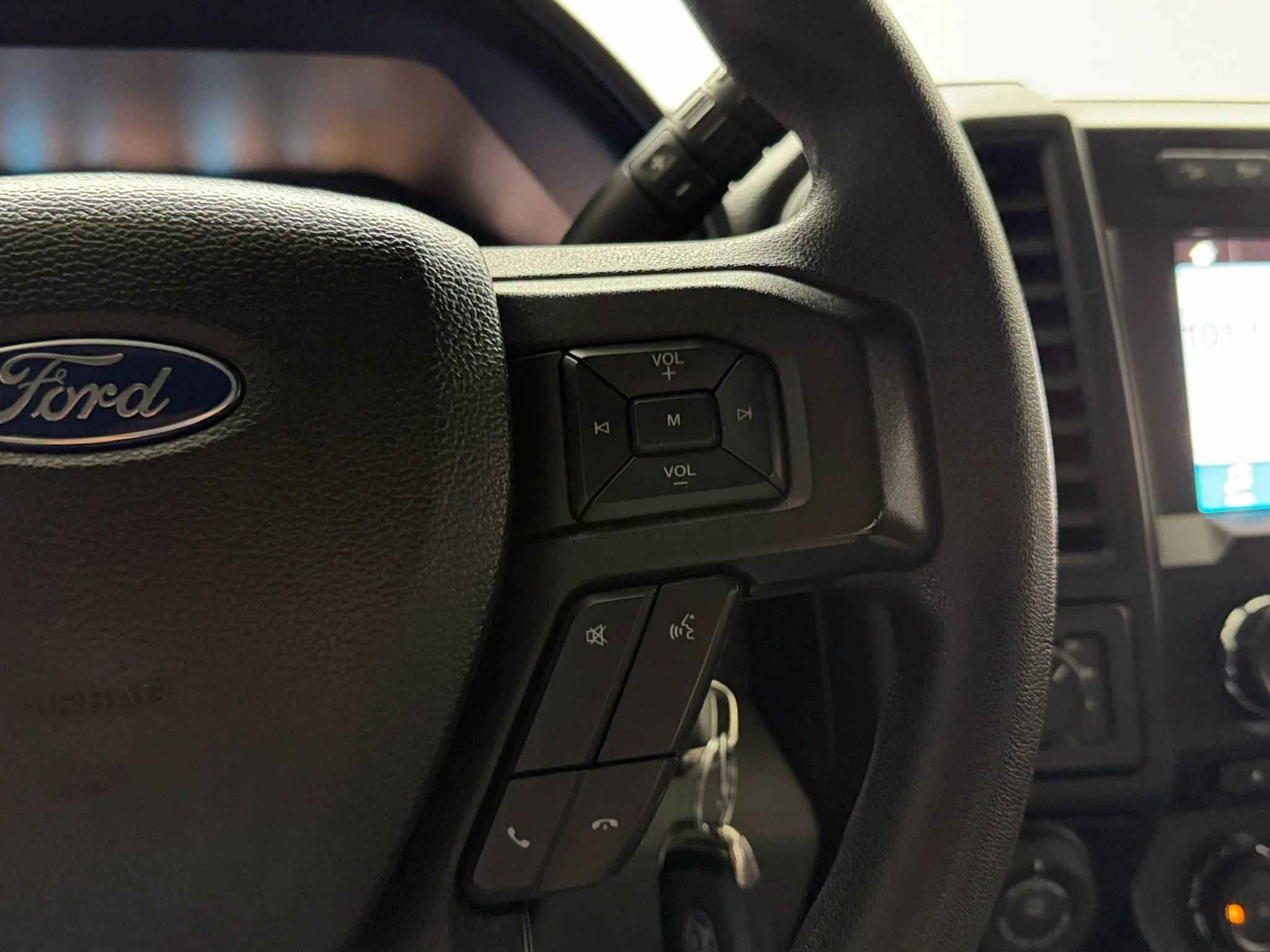 Used 2018 Ford F150 XL w/ Equipment Group 101A Mid AWD/4WD image 19