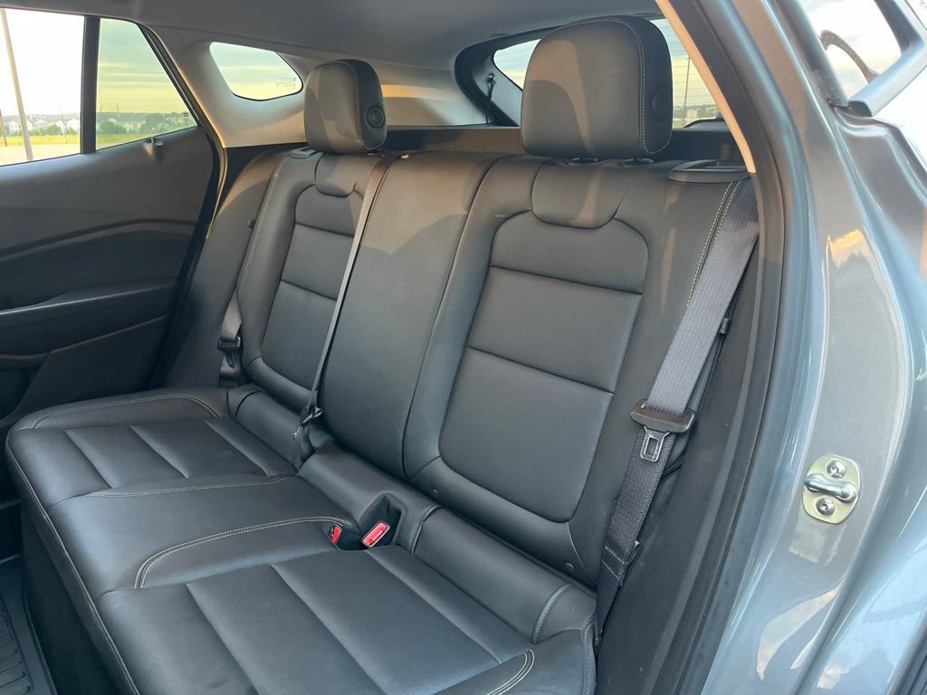 Used 2025 Chevrolet Trax ACTIV FWD image 25