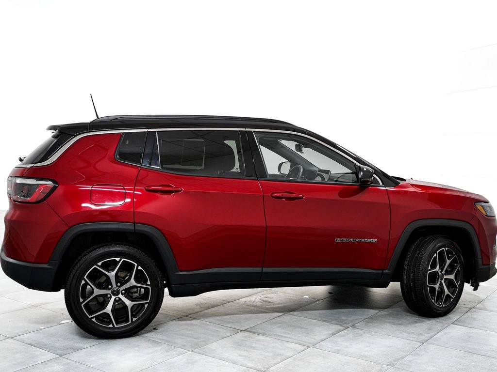 Used 2025 Jeep Compass Limited AWD/4WD image 7
