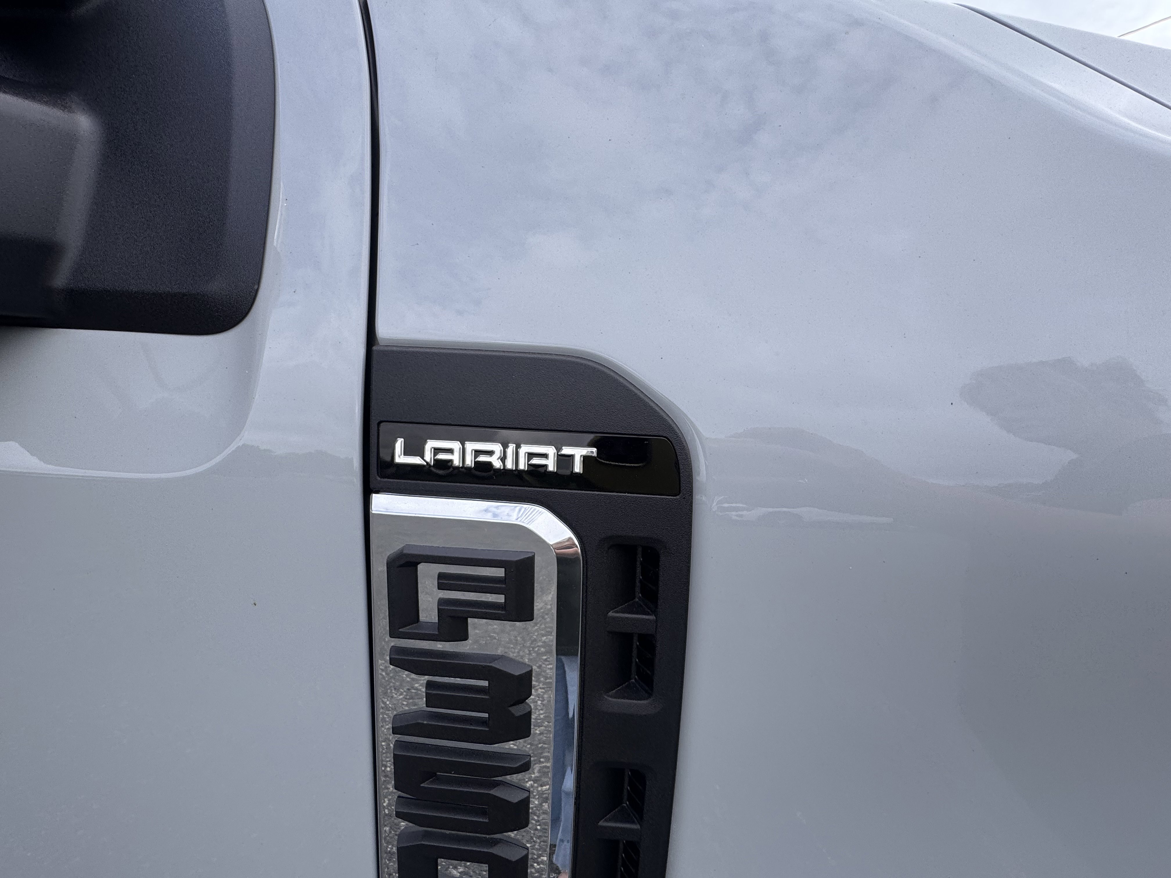 New 2026 Ford F350 Lariat w/ Lariat Ultimate Package AWD/4WD image 3