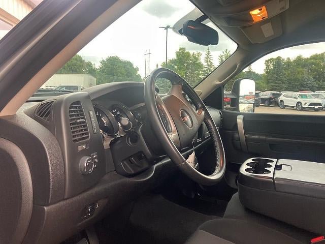 Used 2011 GMC Sierra 2500 SLE w/ SLE Preferred Package AWD/4WD image 10