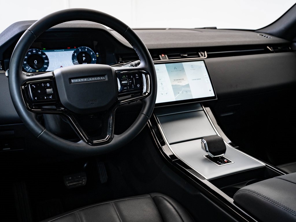 Used 2024 Land Rover Range Rover Evoque S image 4