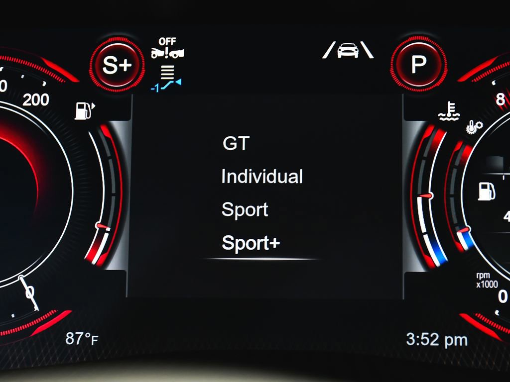 Used 2021 Aston Martin DBX image 32