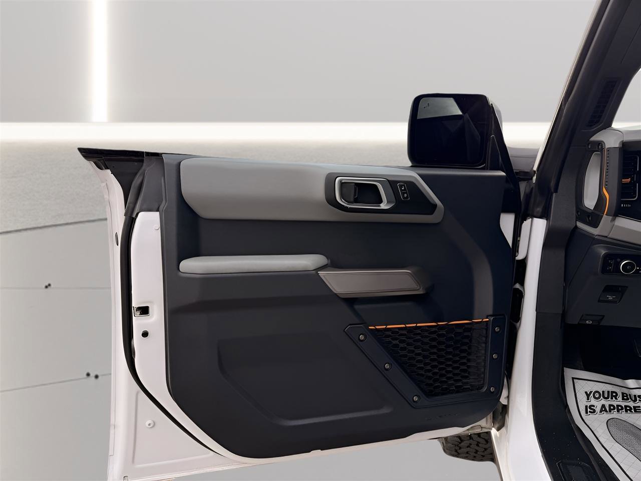 Used 2023 Ford Bronco Badlands image 32