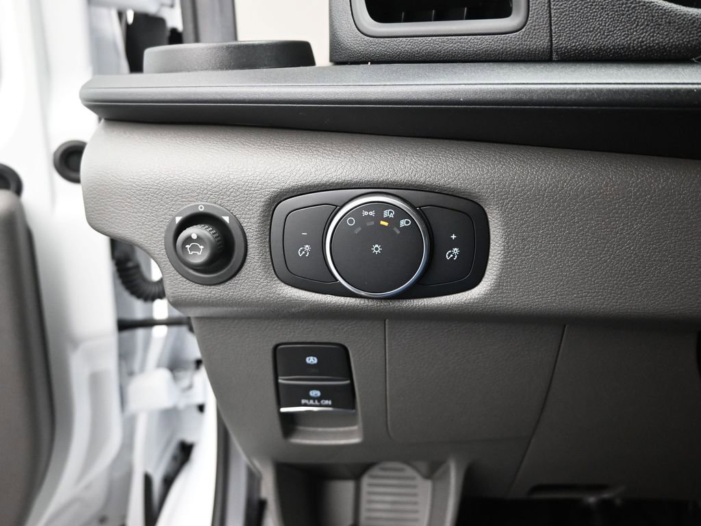 New 2026 Ford E-Transit 148 Medium Roof w/ Load Area Protection Package image 11