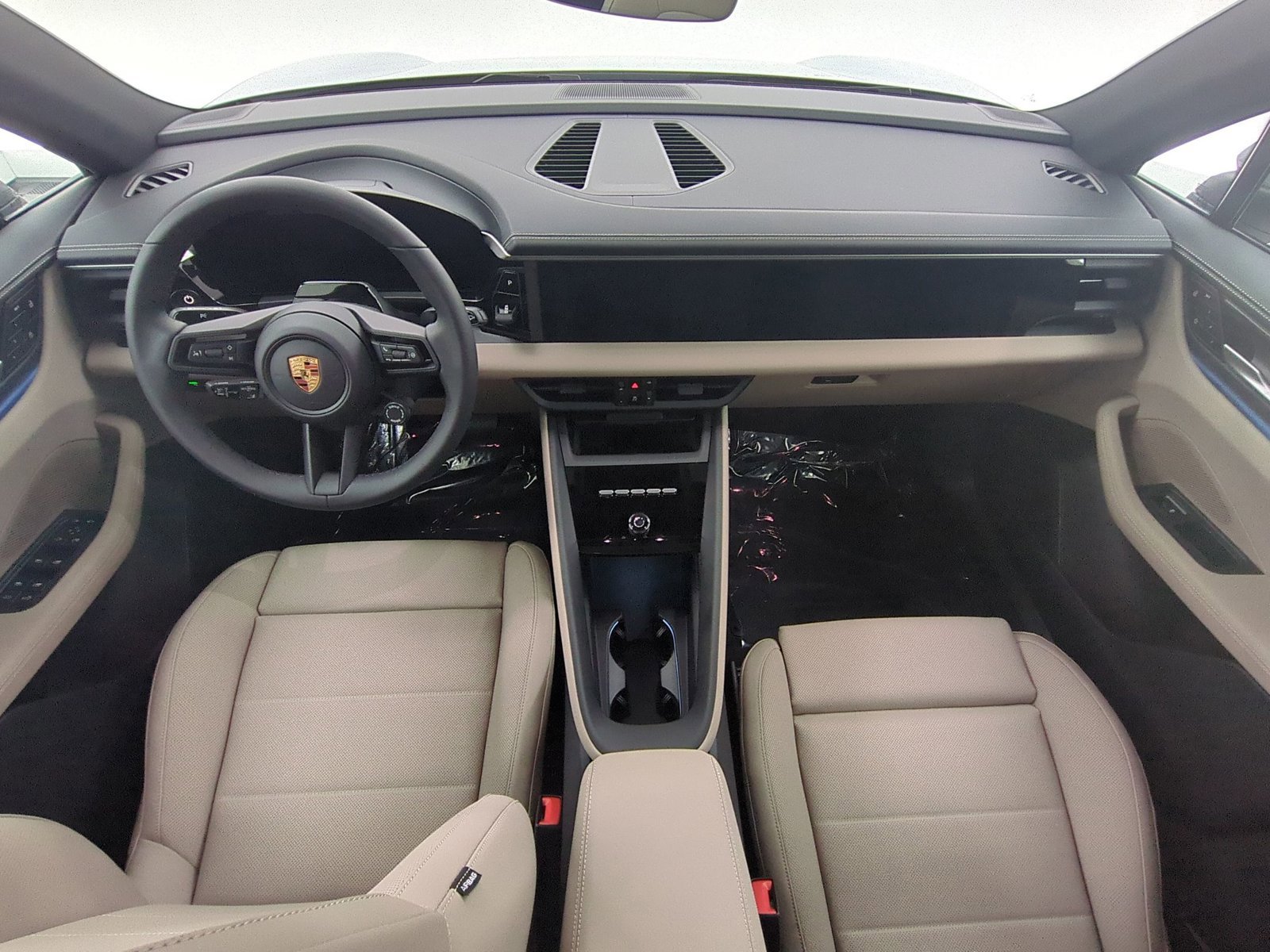 New 2026 Porsche Macan Electric RWD image 15