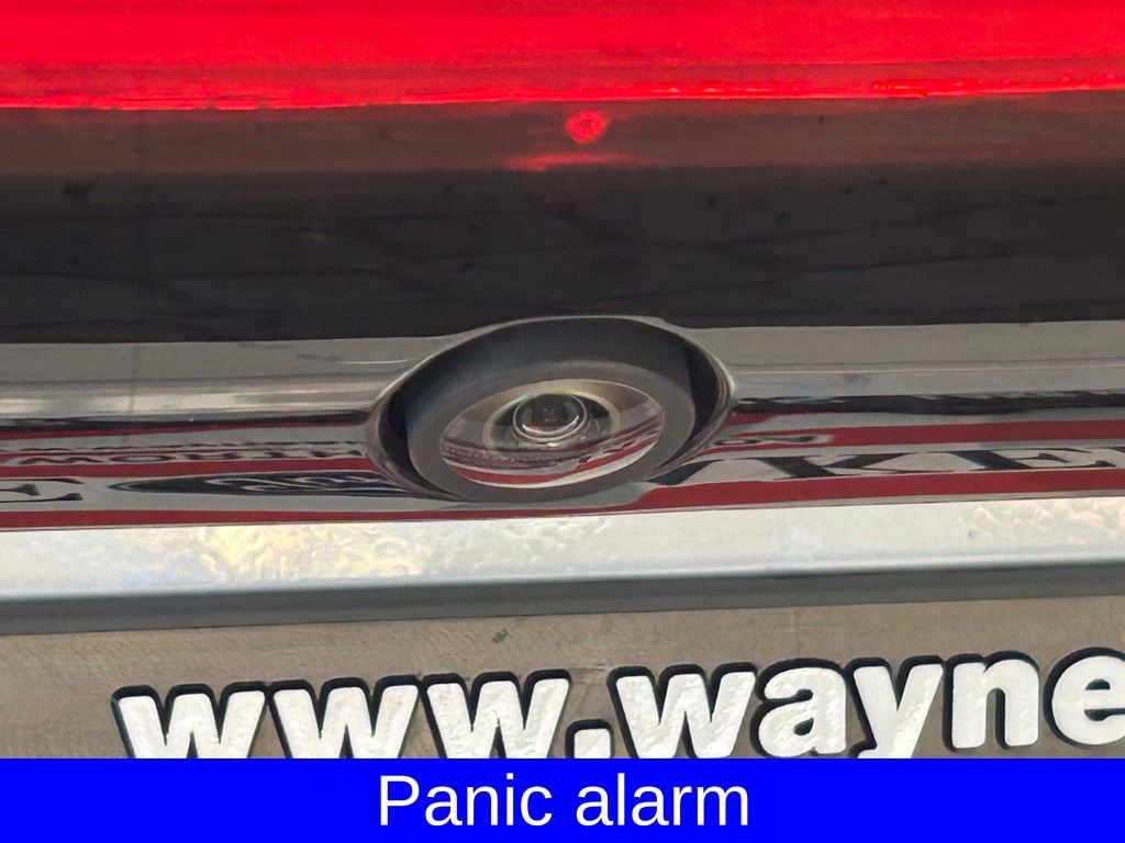 Used 2024 Chrysler Pacifica Touring-L image 20