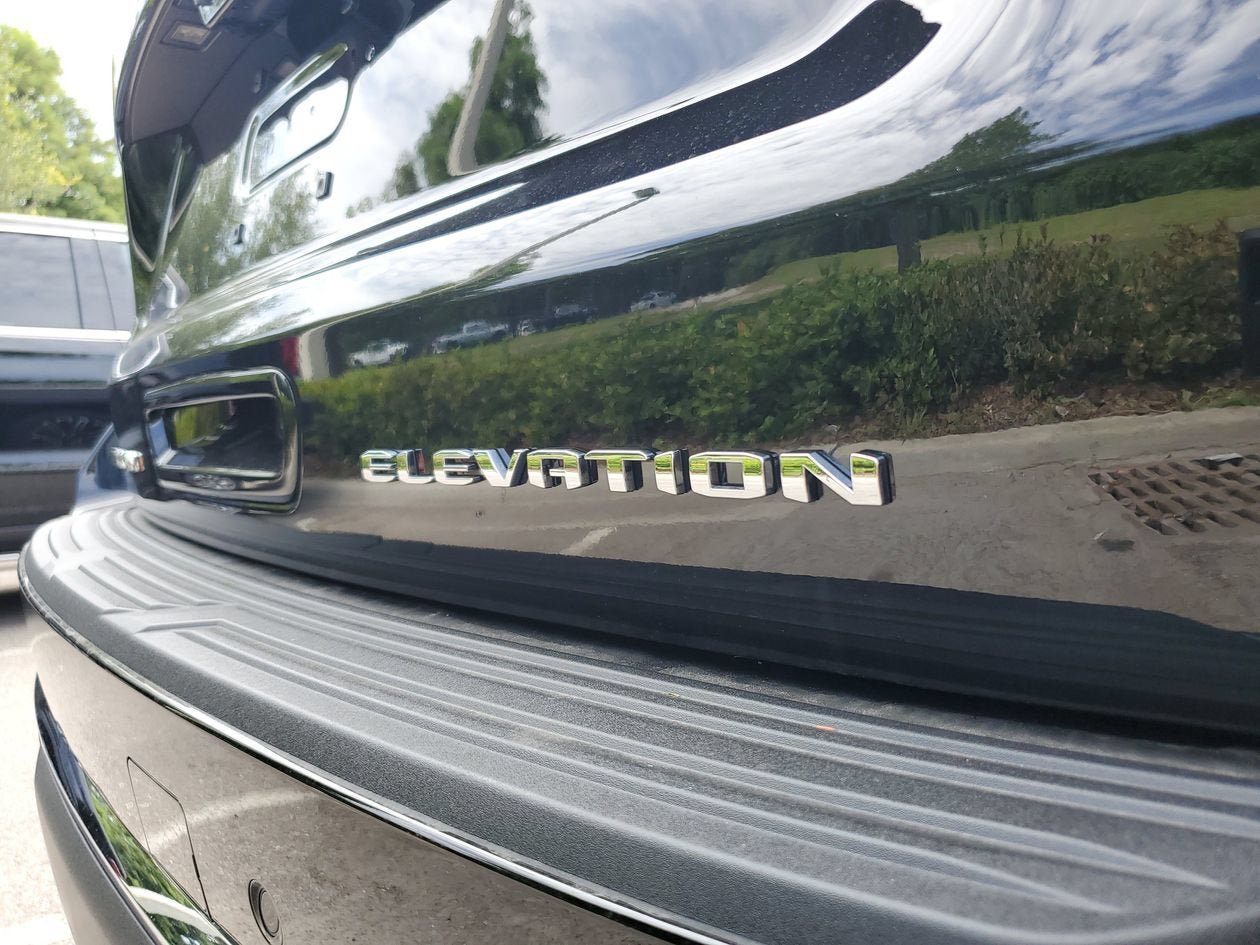 New 2026 GMC Yukon XL Elevation w/ Elevation Premium Package AWD/4WD image 9