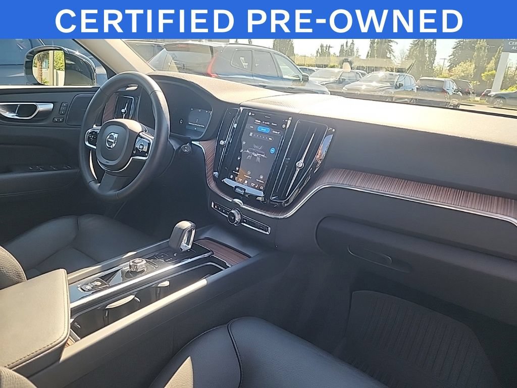 Certified 2024 Volvo XC60 T8 Plus w/ Protection Package Premier AWD/4WD image 20