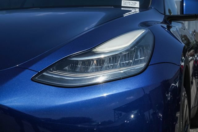 Used 2021 Tesla Model Y Long Range AWD/4WD image 6