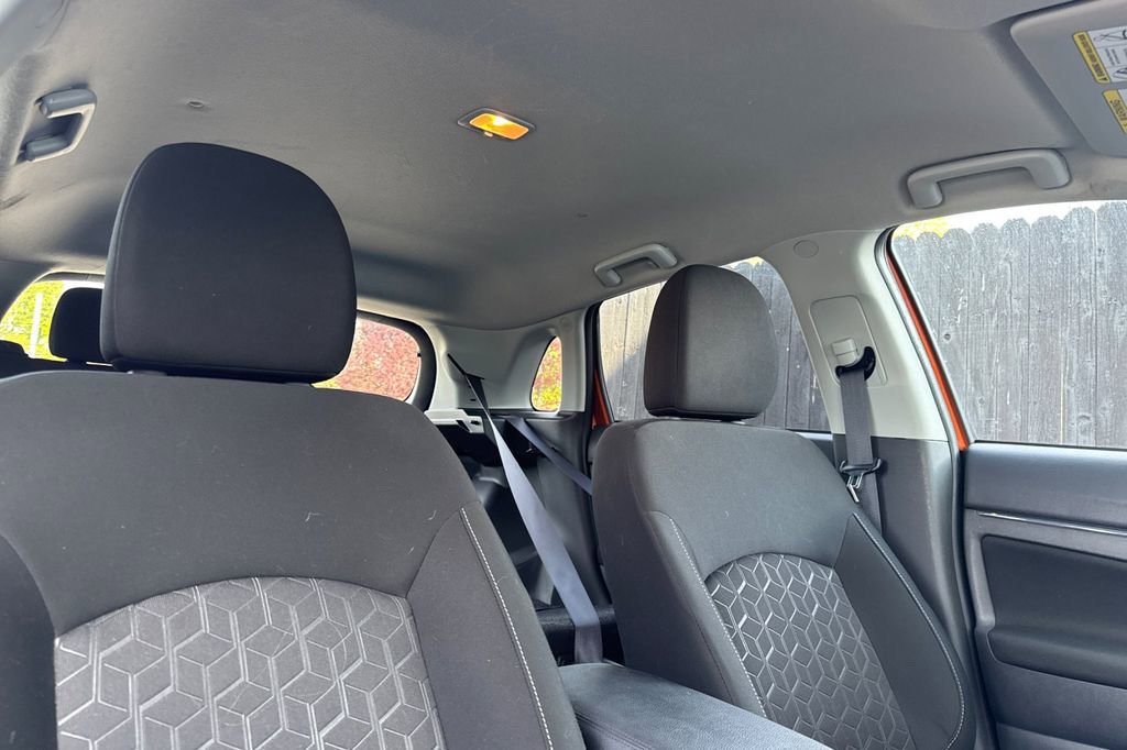 Used 2024 Mitsubishi Outlander Sport ES AWD/4WD image 17