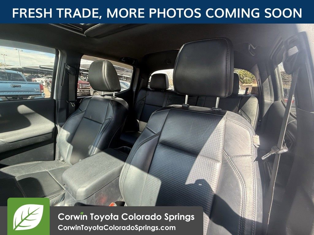 Used 2018 Toyota Tacoma TRD Sport w/ TRD Premium Sport Package AWD/4WD image 12