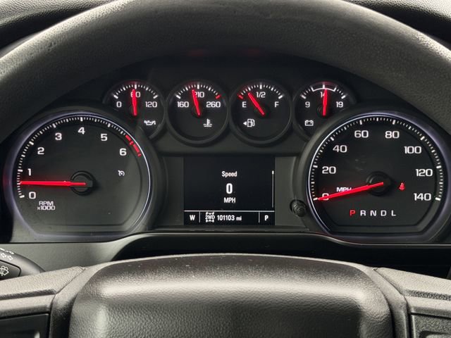 Used 2020 Chevrolet Silverado 1500 Custom w/ Custom Value Package AWD/4WD image 17