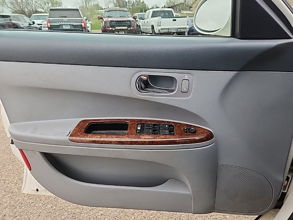 Used 2006 Buick LaCrosse CXS FWD image 22