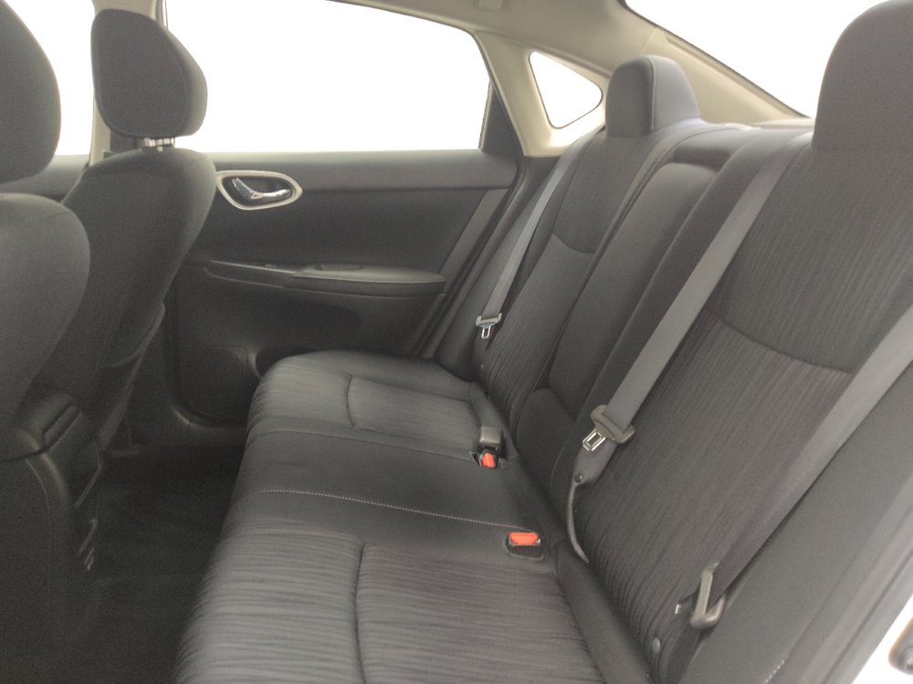 Used 2019 Nissan Sentra SV w/ Special Edition Package FWD image 18