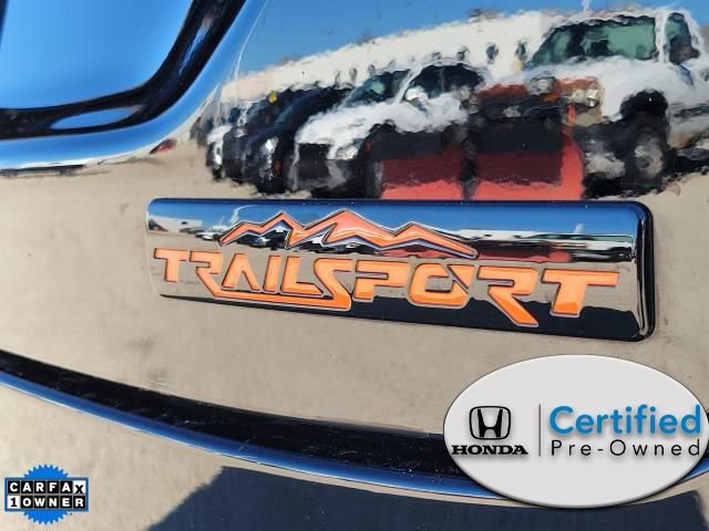 Used 2025 Honda Pilot TrailSport image 6