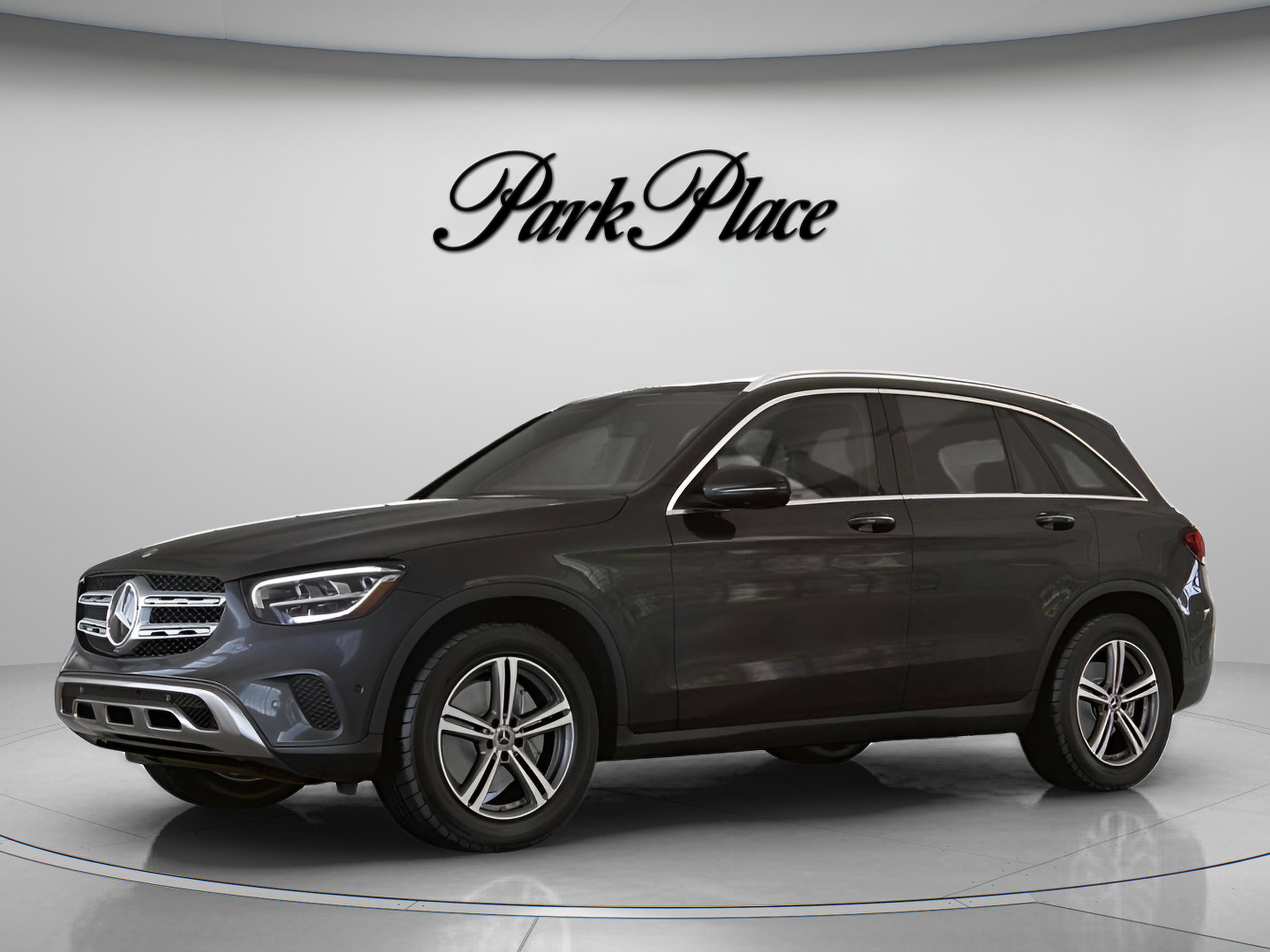 Used 2021 Mercedes-Benz GLC 300 image 2
