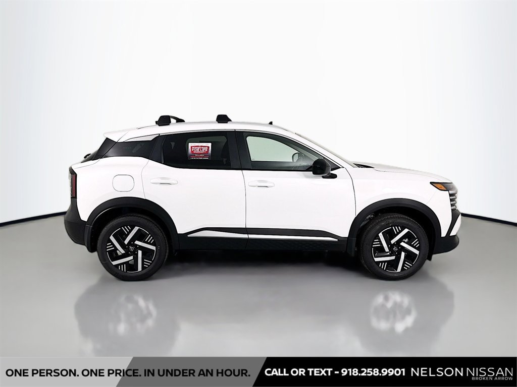 New 2026 Nissan Kicks SV w/ SV Premium Package FWD image 4