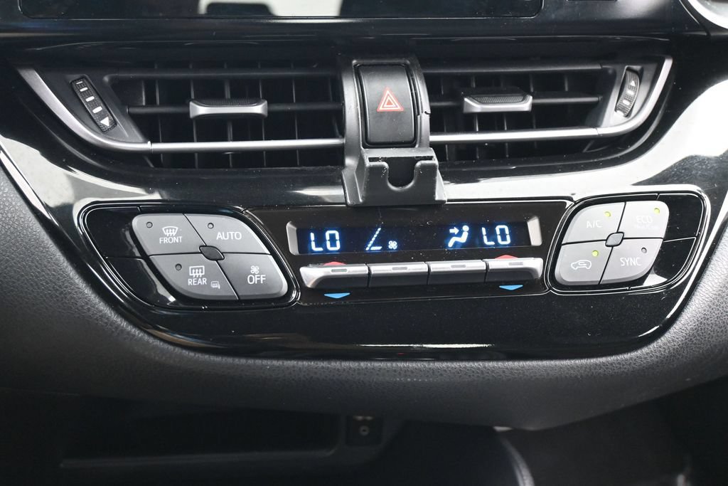 Used 2019 Toyota C-HR LE FWD image 19