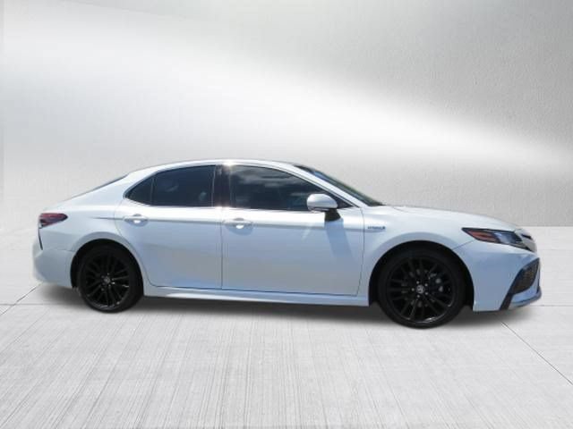 Used 2021 Toyota Camry XSE w/ Navigation Upgrade Package FWD image 2