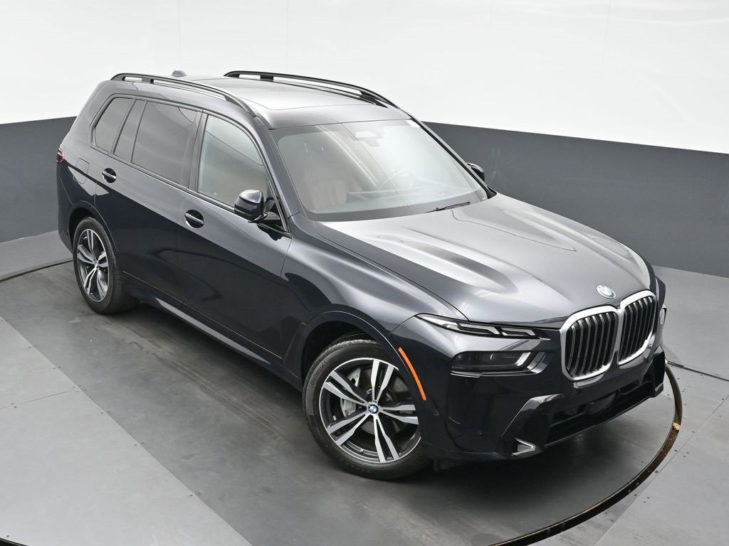Used 2023 BMW X7 xDrive40i w/ Executive Package image 36