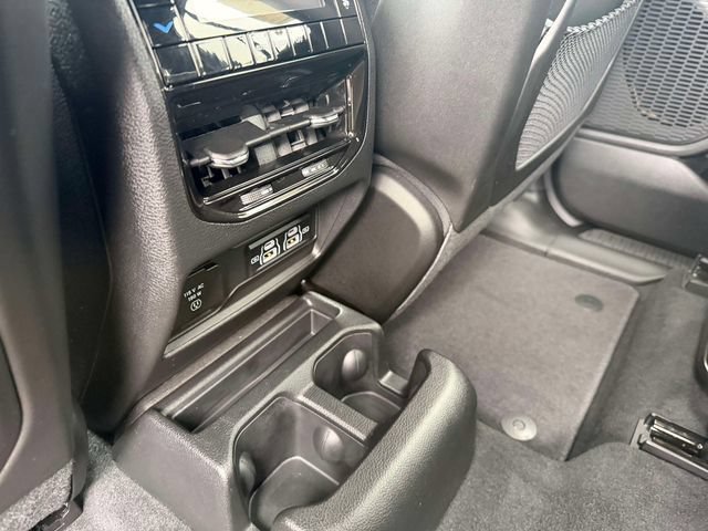 New 2026 Jeep Grand Cherokee L 4WD image 18