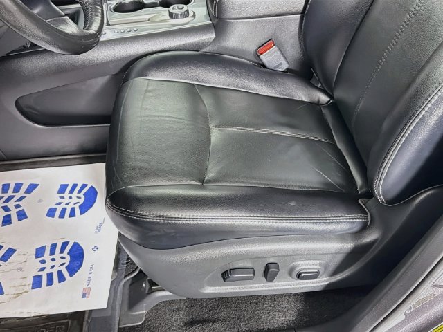 Used 2018 Nissan Pathfinder SL AWD/4WD image 19