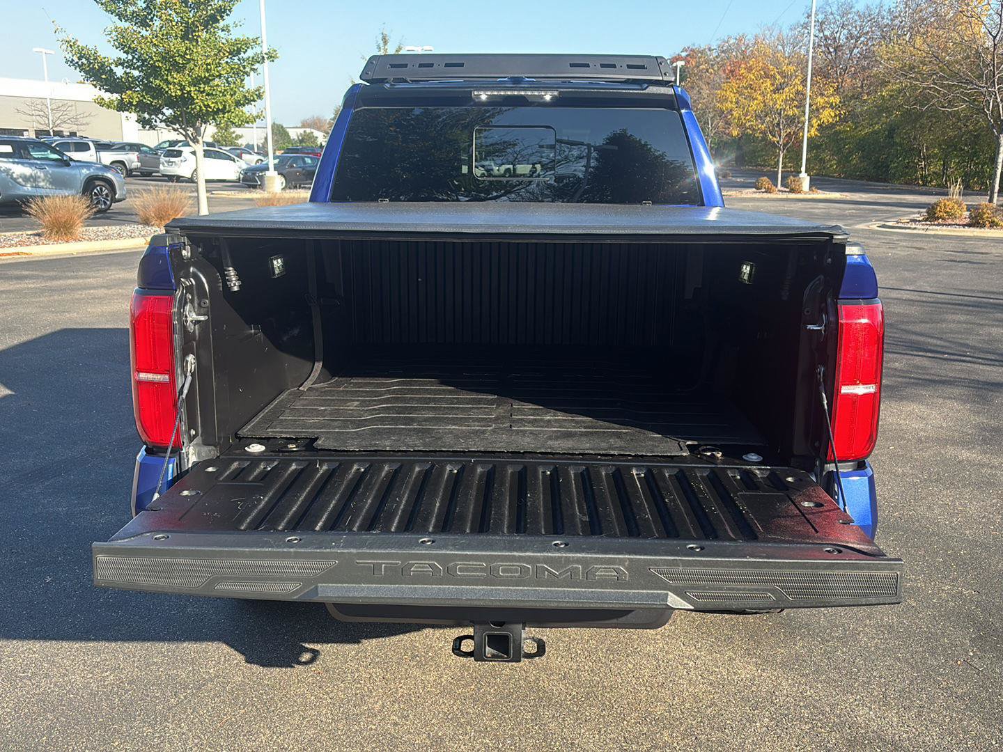 Used 2024 Toyota Tacoma SR5 w/ SR5 Upgrade Package AWD/4WD image 19